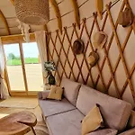 Osada Jurtcamp W Witowie Séjour à la ferme
