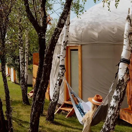 Osada Jurtcamp W Witowie Фермерский дом *