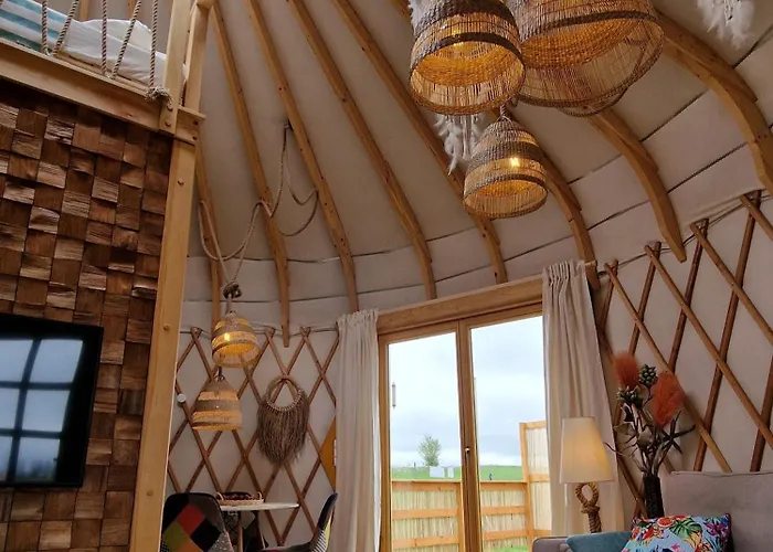 Osada Jurtcamp W Witowie Alojamento de Turismo Rural Witówko