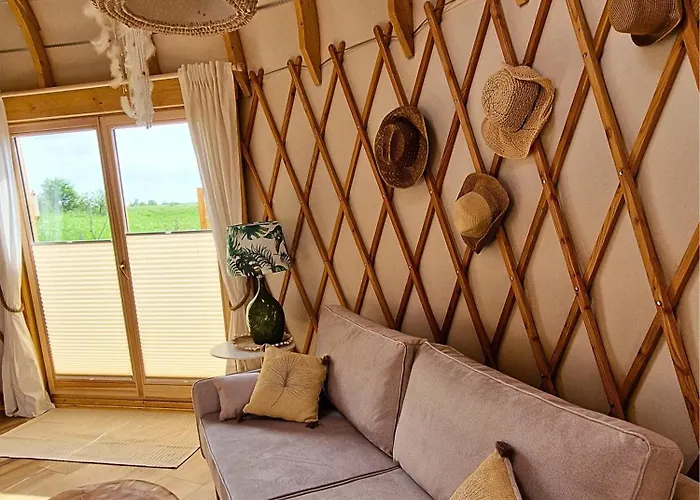 Osada Jurtcamp W Witowie Alojamento de Turismo Rural Witówko