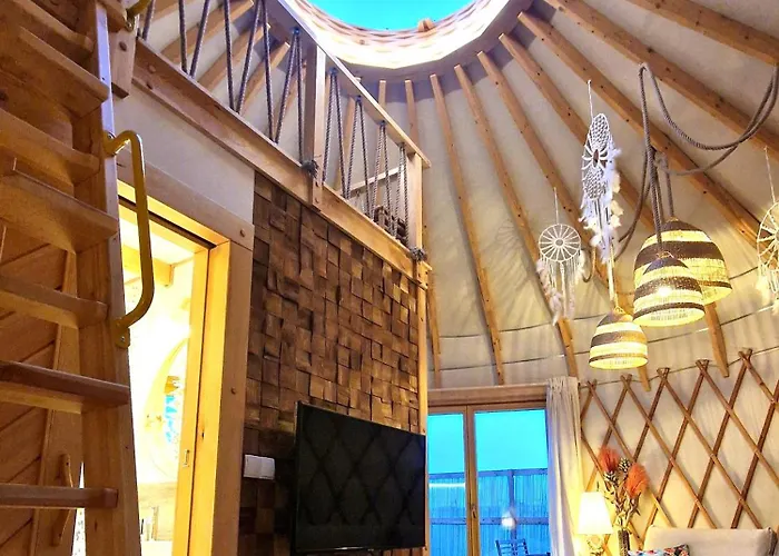 Osada Jurtcamp W Witowie Alojamento de Turismo Rural Witówko