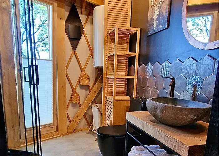 Alojamento de Turismo Rural Osada Jurtcamp W Witowie